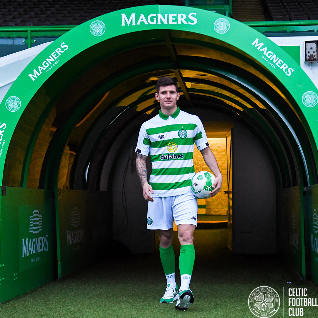 CelticFC's tweet photo. ๐ต๐ฑ๐
Our new number 1๏ธโฃ1๏ธโฃ!
#LetsGetRocking https://t.co/GZ0XdXZbj4