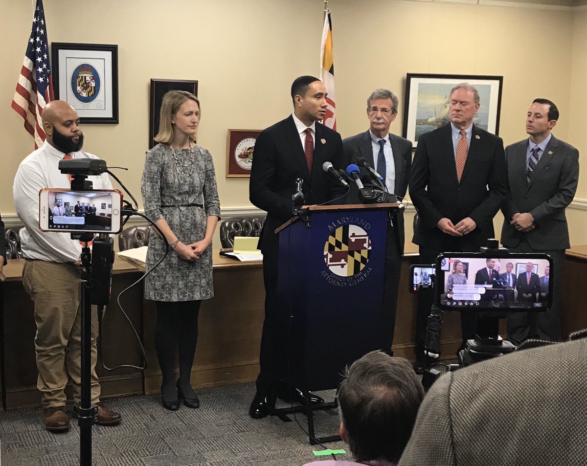 Willcsmithjr's tweet image. Today I joined @BrianFrosh, @SenBillFerg, @BELBaltimore and others to introduce legislation that will end debt-based driver’s license suspensions due to unpaid fines and fees. Tens of thousands in MD have their driving privileges revoked for failing to pay a small fine. #MDGA2020