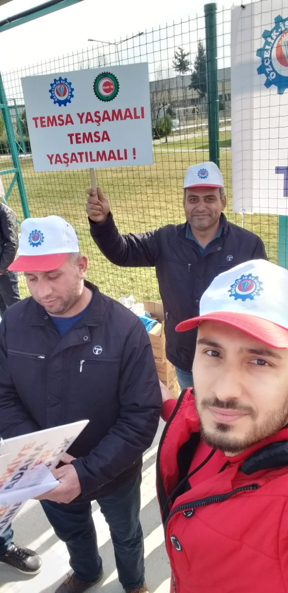 mustafasari001's tweet photo. #TemsaÜretmeli
Ellerde döviz degil
 Takım anahtarı olmalı
@RTErdogan
@varank
@jsarieroglu
@SedatAYDIN__
@EytSydDernegi
@temsaturkiye
@Tamer_Dagli
@dbdevletbahceli
@AhmetGurses16
@muzaffer0163
@ https://t.co/P1FGB0HPDh