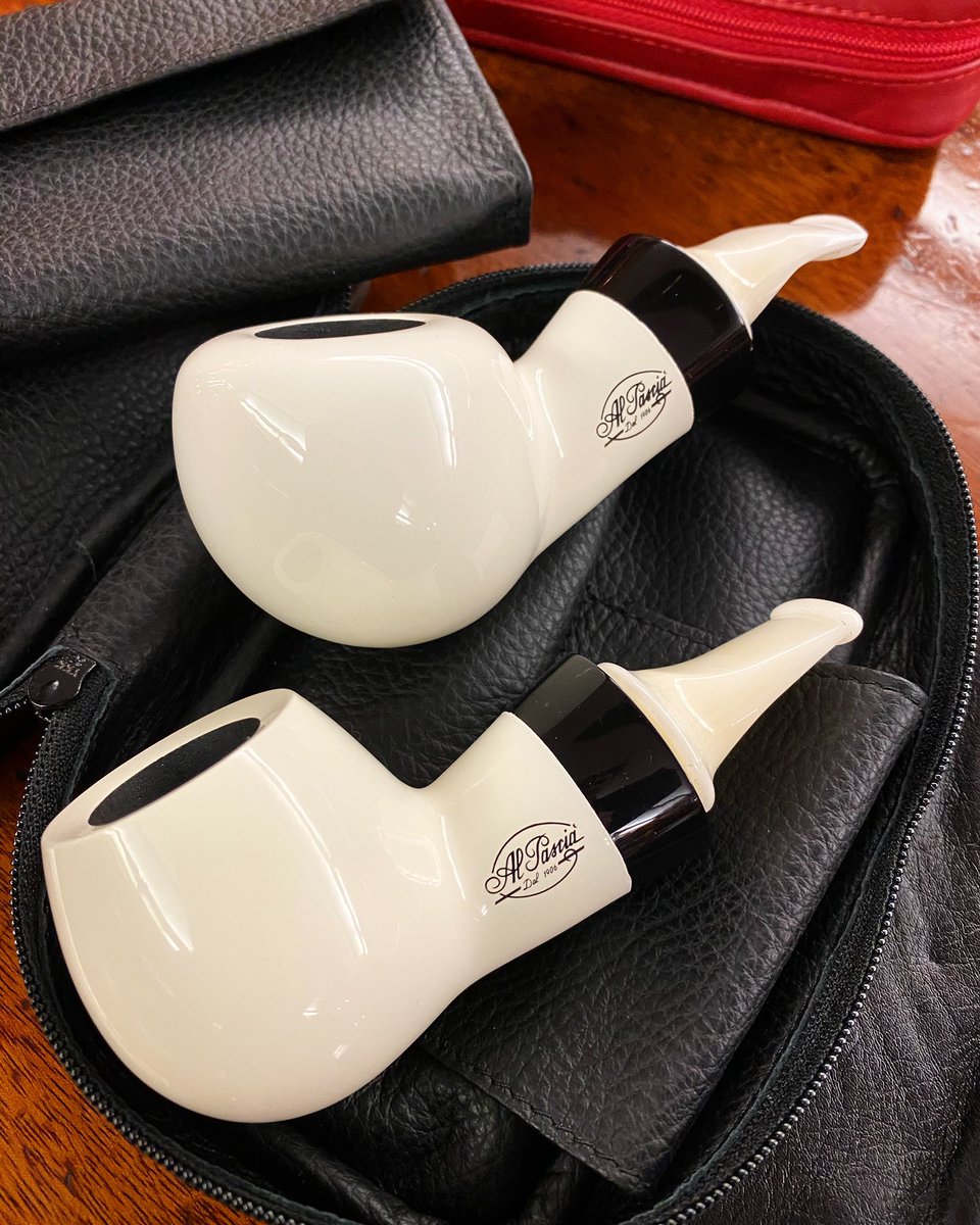 Al Pascià Curvy #alpasciacurvy #alpasciapipes #reversecalabash #since1906 #milano #italy #pipesmoking #tobaccopipes #bottegastorica