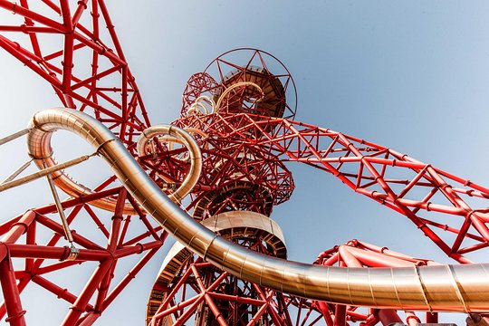 The world's longest tunnel slide, and Premier League football at the fantastic #LondonStadium - just a couple of distractions at next month's much anticipated #CashGameFestival London ow.ly/wC2j30q9I0y