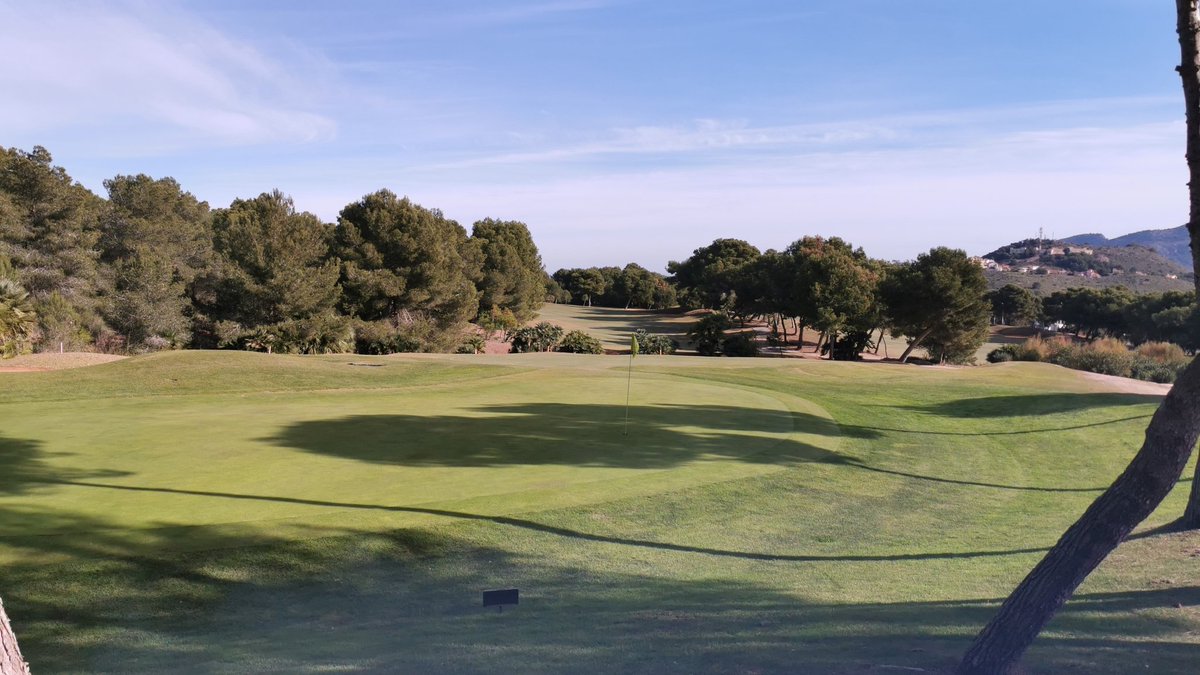 Great day at La Manga Club.. West course whilst the leading lady golfers from around the world try to gain their playing rights to the Ladies European Tour.. Good luck to all playing..