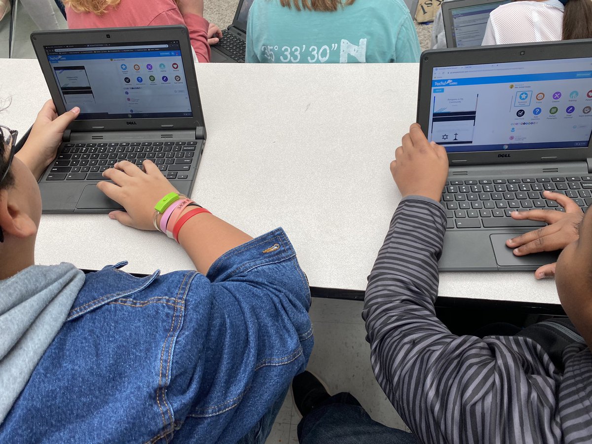 GHMSparker's tweet image. These Ss using @PenpalSchools to work together to understand religions all around the world! They are so excited to talk with other Ss outside of the US!