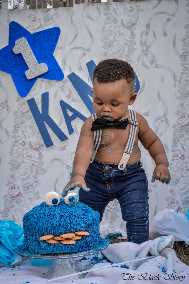 Bongi_Mqhedlane's tweet photo. My nephew is the cutest ever😍😍😍😍... #cake smashing shoot ❤.
Kamo #Turned1 #birthdayboy #cutebaby #BundlesOfJoy @BabyFacePics @Pampers @johnsonsbaby https://t.co/HYBJQzd3oC