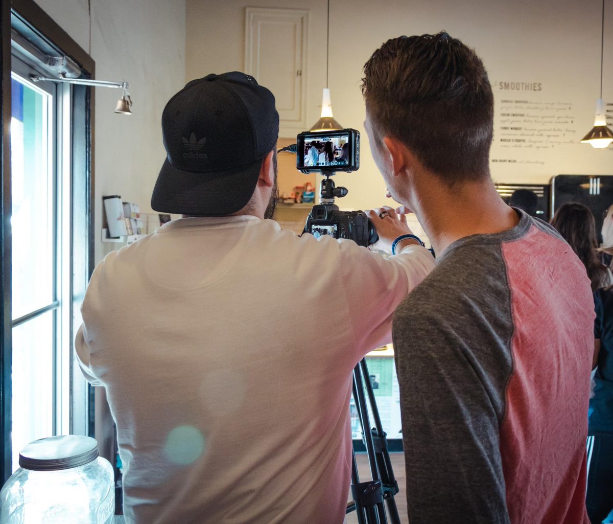 estus_co's tweet photo. Behind the scenes with the ESTUS Team making a commercial. We take pride in our work, and we most definitely love what we do. We are creators, creatives, and humans of Earth 🌍 || #creatives #creators #videomakers #creatorsofart #estusco #estusdigital #estuscreative #greeleyco... https://t.co/fgwbFDRy9i