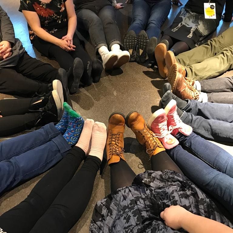 #gospelhelsinki oli tänään pitämässä Tampereella #nuori2020 päivillä workshoppia. Ihania nuoria, energiaa ja heittäytymistä 😍🎶 Kiitos kaikille mukana olijoille 🤗🙏
▪︎
#GH #workshop #nuoret #gospelmusiikki #gospelkuoro #gospel #reissunpäällä @nina.pakkanen