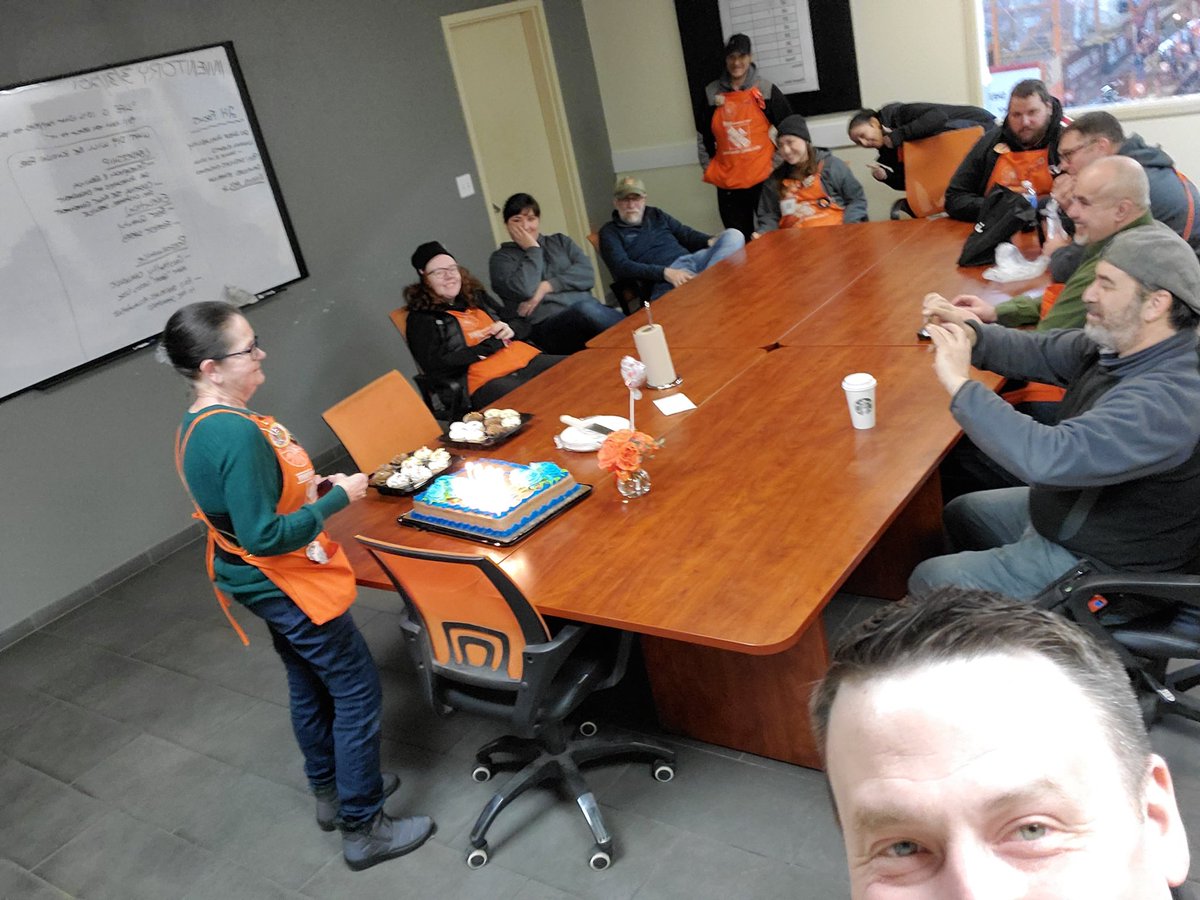 Happy Birthday to Paula from the #LanderLegends leadership team. Thank you @Mother0fDoxies for setting this up! @JKirkHD <a href="/ChuckSly2/">Chuck Sly</a> <a href="/youngquist_erik/">ErikYoungquist</a> <a href="/Shepoftheyear77/">jason shepard</a>