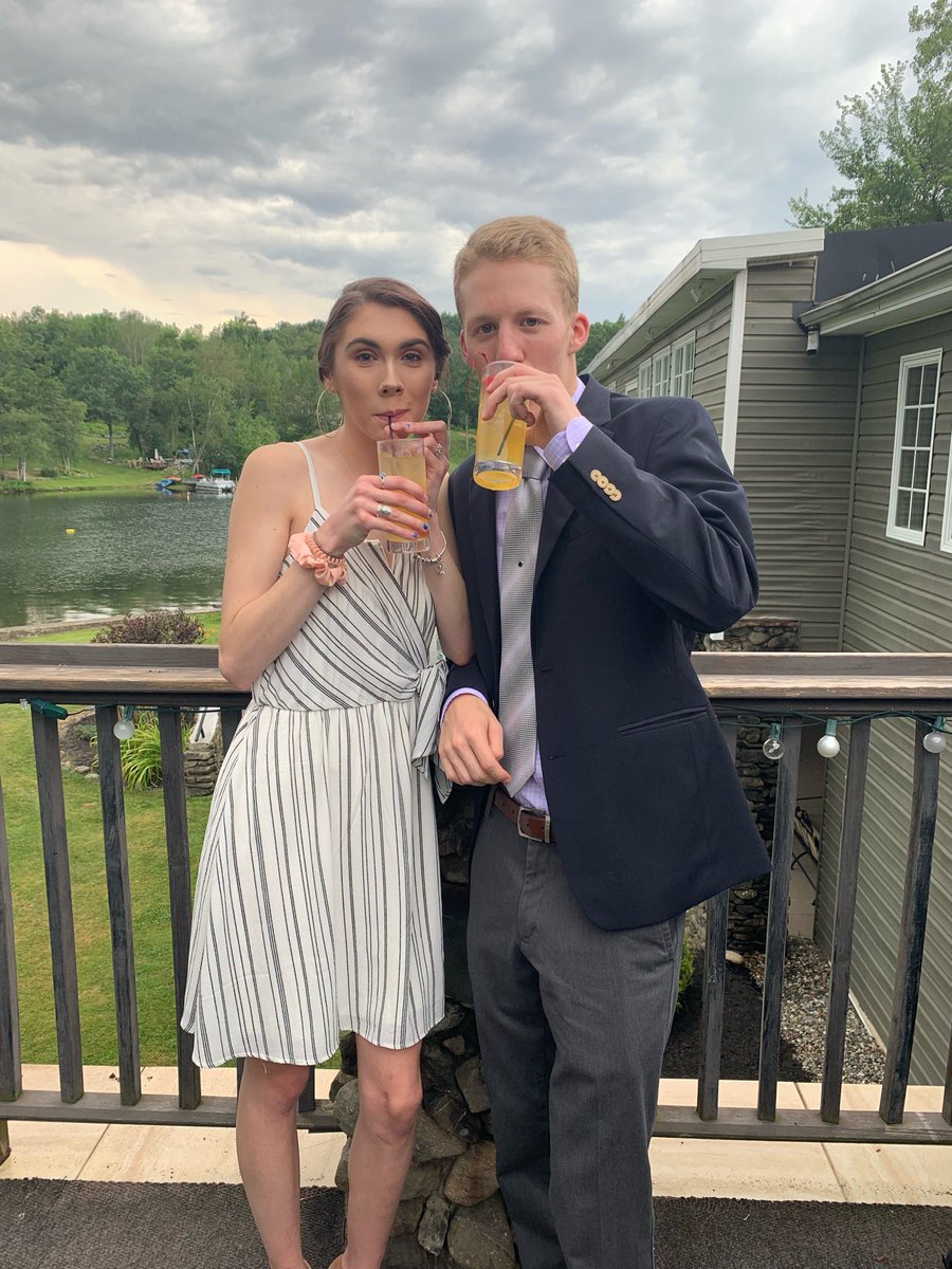 ShannonMatticeN's tweet photo. Happy birthday @DavidNieters here’s to another year of adventures and drinking with you. #WhatsYourAgeAgain #RipHoopKing03 https://t.co/ov0lk7q25l