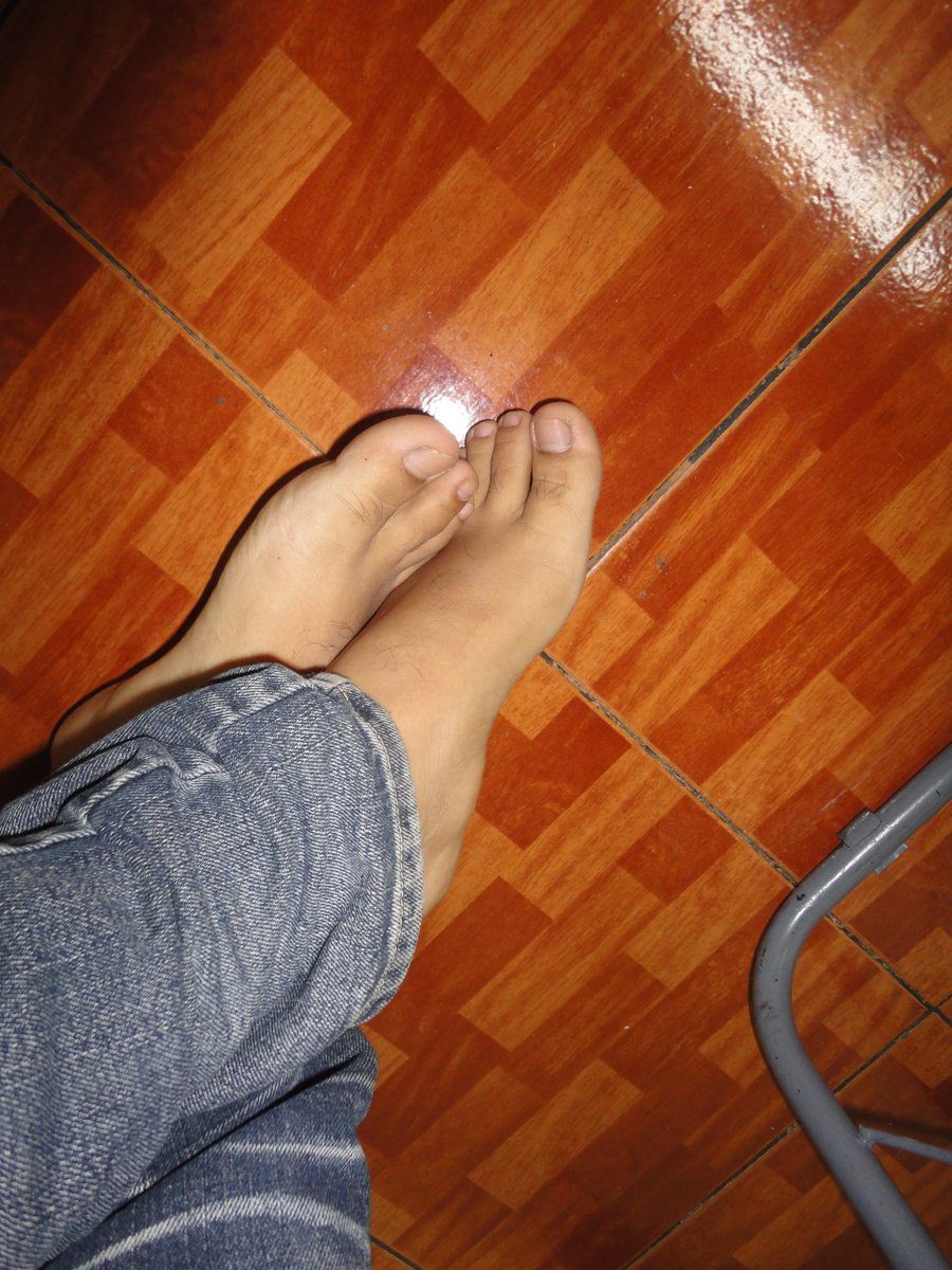 CashMasterDave1's tweet photo. I'm taking a break 😋🖕 I want a whore that licks my feet
#findom #paypigs #paypigswanted #moneyslave #cashfag #humanATM #cashdom #cashmaster #cashslaves  #footworship #alpha #footslaves #footfag #gayfeet #footmaster  #feet #footworship #footsub #finsub #footfetish https://t.co/JAoTX1B6cc