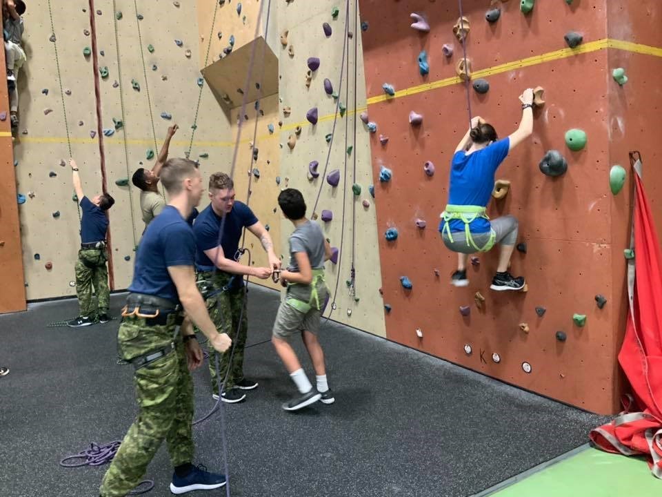 Plus de 250 cadets de la région de Barrie (53 RCSCC, 2919 RCACC et 102 RCACS) ont participé à une compétition sportive des trois cadets le samedi, 11 janvier au Buell Athletic and Aquatic Centre de la BFC Borden. #FormePhysique #ProgrammeCadets