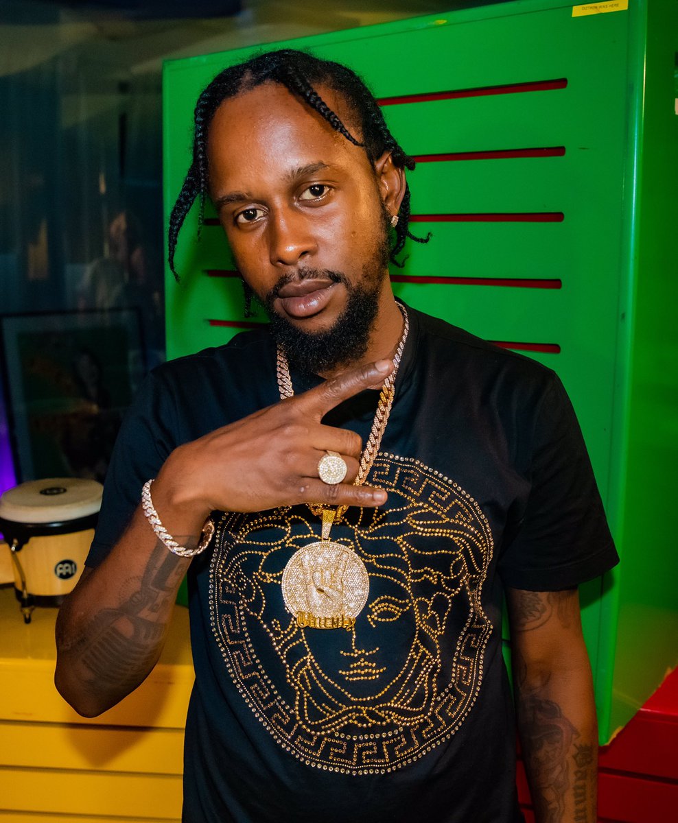 OVOSound's tweet photo. Direct from Unruly Fest @PopcaanMusic Interview with
@Beats1 @AppleMusic 
https://t.co/kEULlNksJ8 https://t.co/M1ktDNRN4t