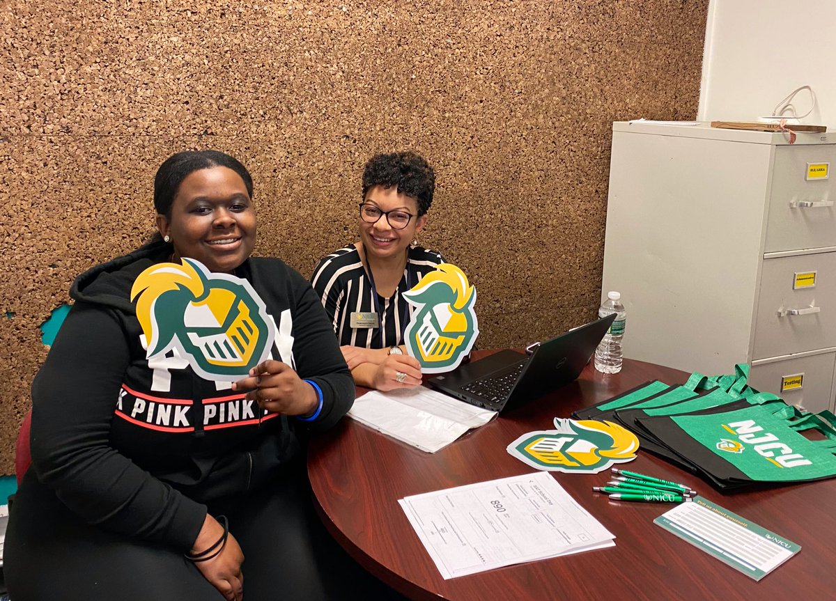 AsburyPark High School thanks Dominique Smith from NJ City University for motivating our students. We need to be ready not getting ready. “Your GPA is your currency.”Instant Decision day for our interested seniors. Congratulations 👏🏽👏🏽👏🏽<a href="/Asbury_ParkSD/">Asbury Park Schools</a> <a href="/sunshine1018/">Mikeisha Fuse</a> <a href="/GuidanceAphs/">APHS_Guidance</a>