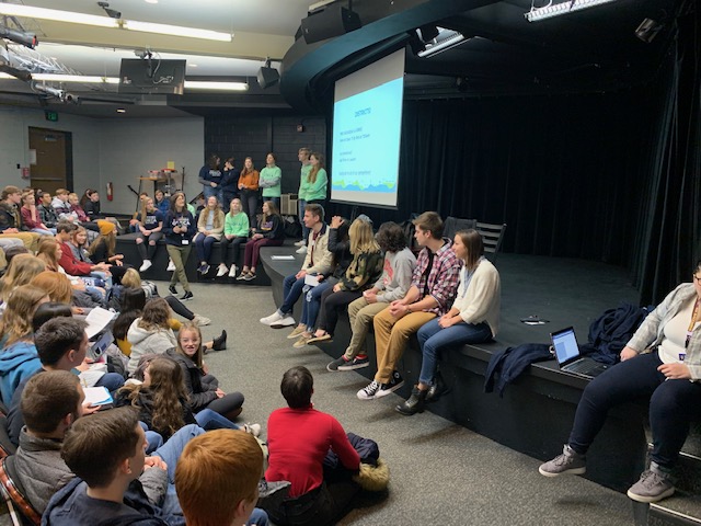 oconschools's tweet photo. Last week, the OHS National Business Honor Society hosted some OHS Alumni to speak about their college experience. There were over 200 students who joined the meeting from NBHS, Future Business Leaders of America, DECA &amp; various business classes. #OconPride for our OHS Alumni! https://t.co/Q0AcjoYFv2