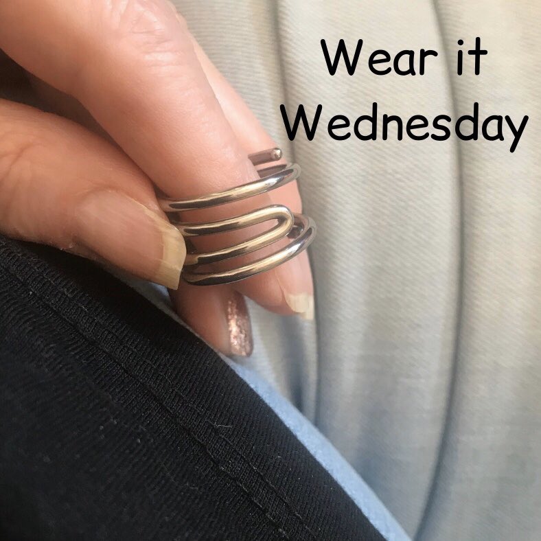 What to wear on #wearitwednesday #WednesdayMotivation #madefrombicyclespokes