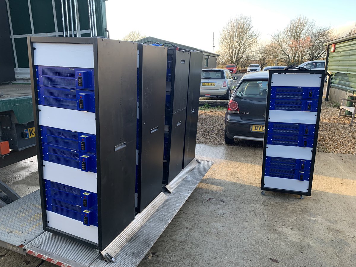 HeatLoadCoUk's tweet image. This afternoon 560kw of 21kw Temporary Racks loaded with 6 x MK4 3.5kw #ServerEmulators and distribution was returned from a successful #DataCentre IST in Northern England. 

The equipment will be cleaned, repaired (if necessary) and PAT tested for the next project!