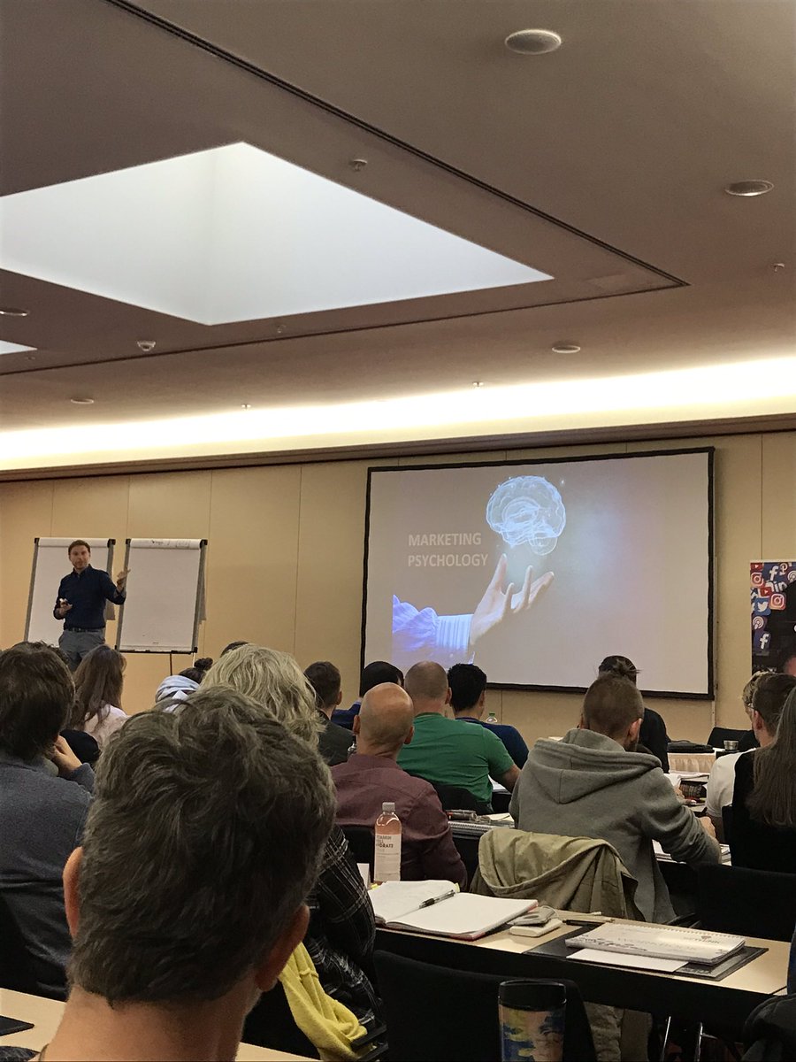 Whoehoe! This man <a href="/PaulOMahony/">Paul O'Mahony I Author I Speaker I Entrepreneur 💡</a> is amazing: smart, funny and inspiring at the same time! Now Attending his super valuable 3-day #rethinkandgrowrich workshop in #Berlin Learning about how to Master making money online ánd make this world a better place 🎉