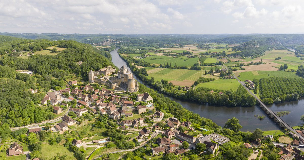 Going to be spending 6 weeks in France this summer! Looking forward to having a base near Castelnaud-la-Chapelle on the Dordogne River. Thoughts, ideas, experiences in this area? Let me know!