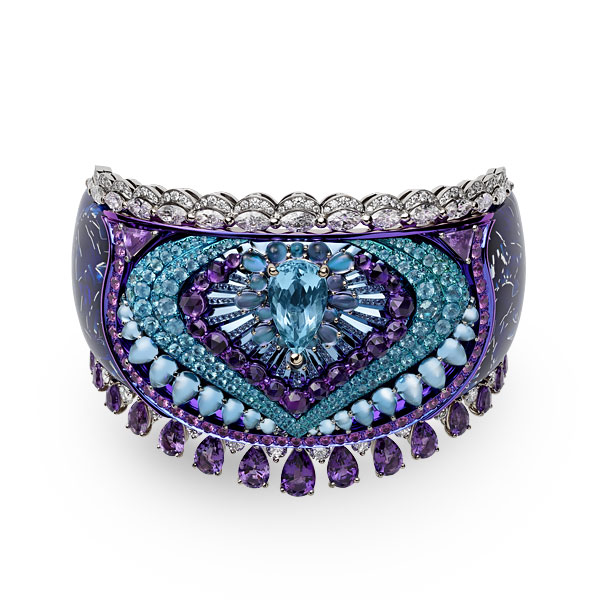 SilabaGems's tweet photo. #designers #chopard fabulous bracelet set with Paraiba tourmalines, tanzanites, amethysts, colored sapphires and diamonds. https://t.co/U3sSby1xl6