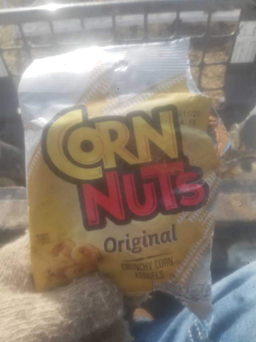 hstuewe67's tweet photo. A nut a day will keep the doctor away! https://t.co/L0fG2MV1ud