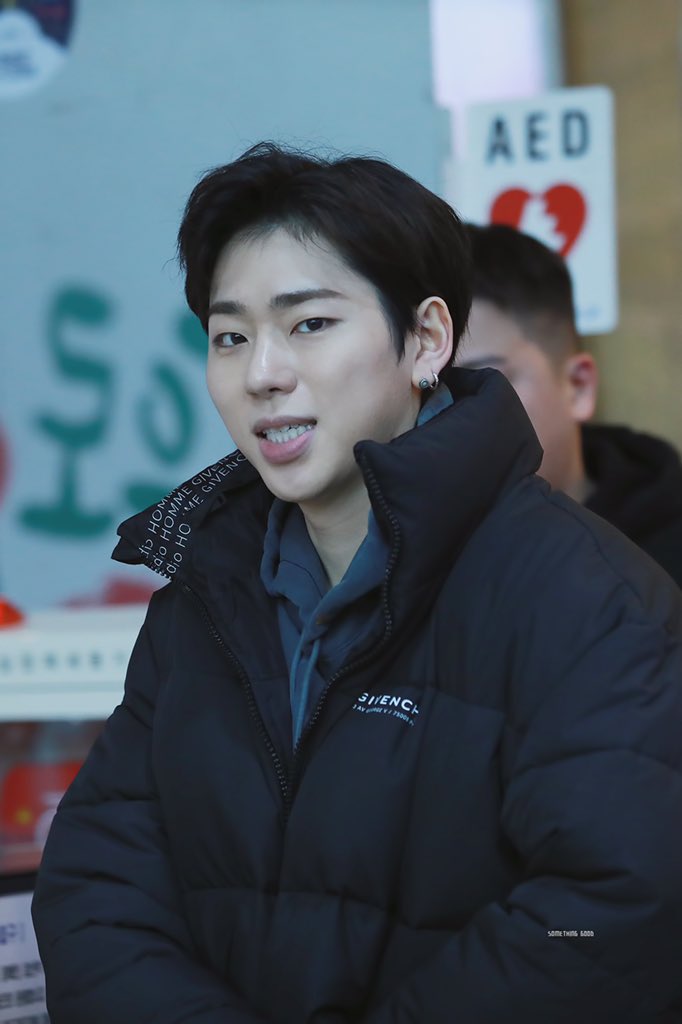 200115 볼륨을 높여요 #지코 #ZICO #우지호 <a href="/ZICO92/">ZICO</a>