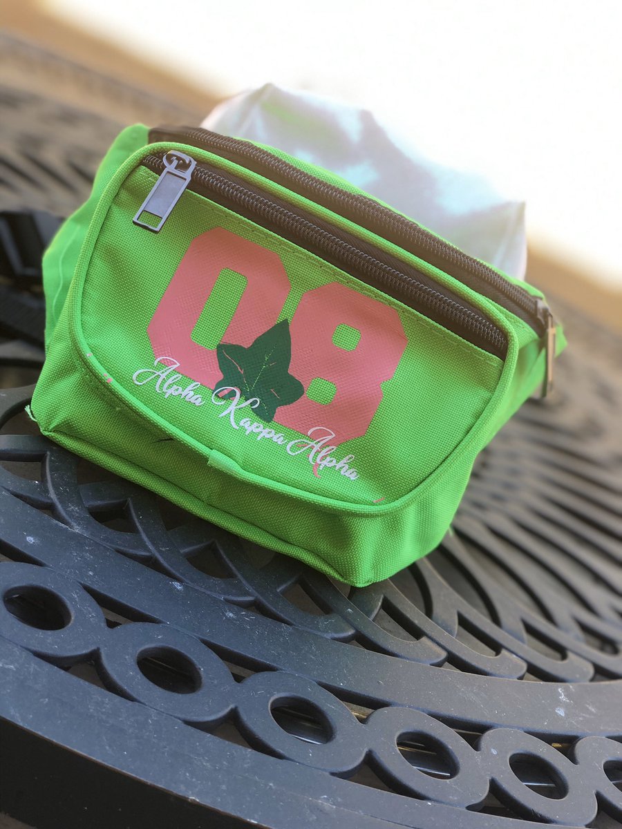shopyoqueen's tweet photo. Happy Founders Day To The Ladies Of Alpha Kappa Alpha Sorority Incorporated. #shopyoqueen #shopshopshop 
https://t.co/vDDiiHamdB https://t.co/6DVXMXwxOg