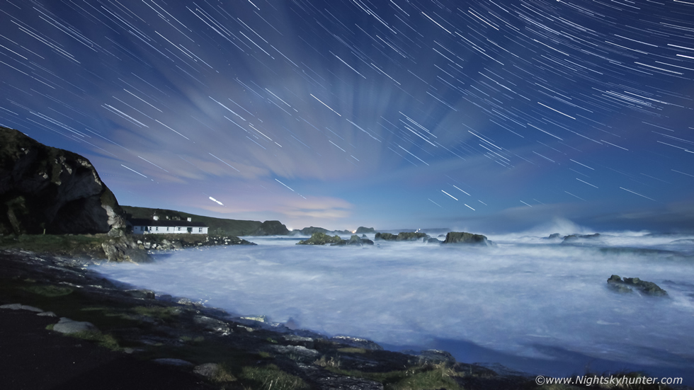 martinastro2005's tweet photo. Ballintoy Harbour, moonlit high surf and star trail from last weekend https://t.co/19Wt2BjIl1 #ballintoy #moonlitwaves #startails https://t.co/CufW6LxzQe