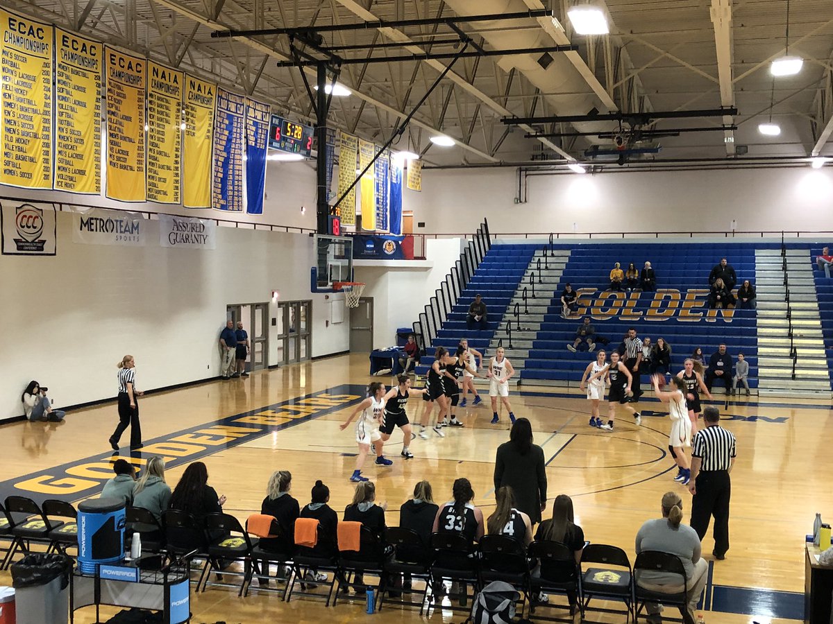 greggkaye's tweet photo. First @CCC_Sports game for me in 2020. @ncbison_wbball at @WNEwbasketball 🏀
#CCCWBB #d3hoops https://t.co/G0rJl1QRpW