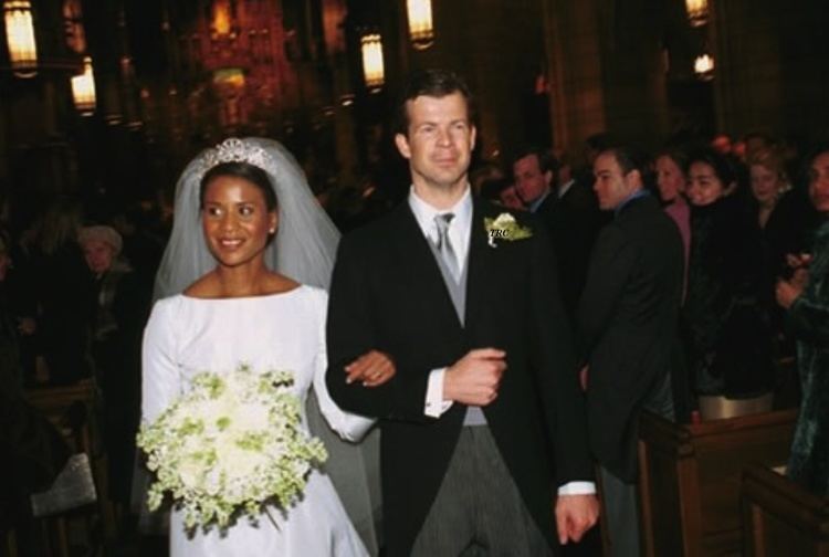 LatAmTravelist's tweet photo. While #Megxit madness consumes the UK, trailblazing #PrincessAngela, a Panamanian fashion designer from #BocasdelToro, will be celebrating 20 years of marriage to Prince Maximilian of #Liechtenstein on 21 January: https://t.co/lJuHs4edZs
#Panama #CentralAmerica https://t.co/hGaGuiA5VN