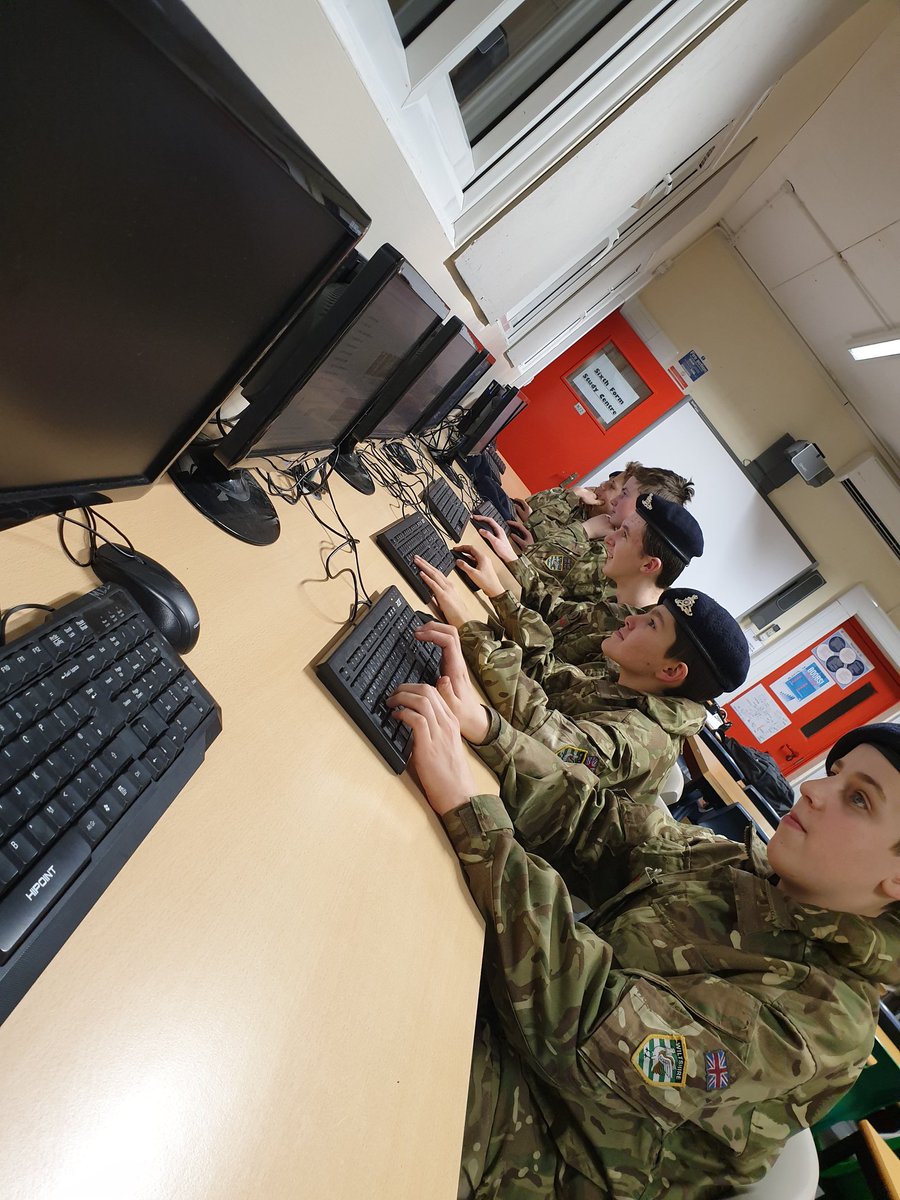 WiltsACF_DofE's tweet photo. Fantastic first #DofE visit of the year at Lavington, a Detachment full of enthusiastic cadets and encouraging staff! Forms handed out, cadets logged on and a Bronze Award presented to Cdt Rushton! #inactiontogether #goingfurther @WiltsACF @ACFADofE @DofEMichelle https://t.co/t7PY3IwK9v