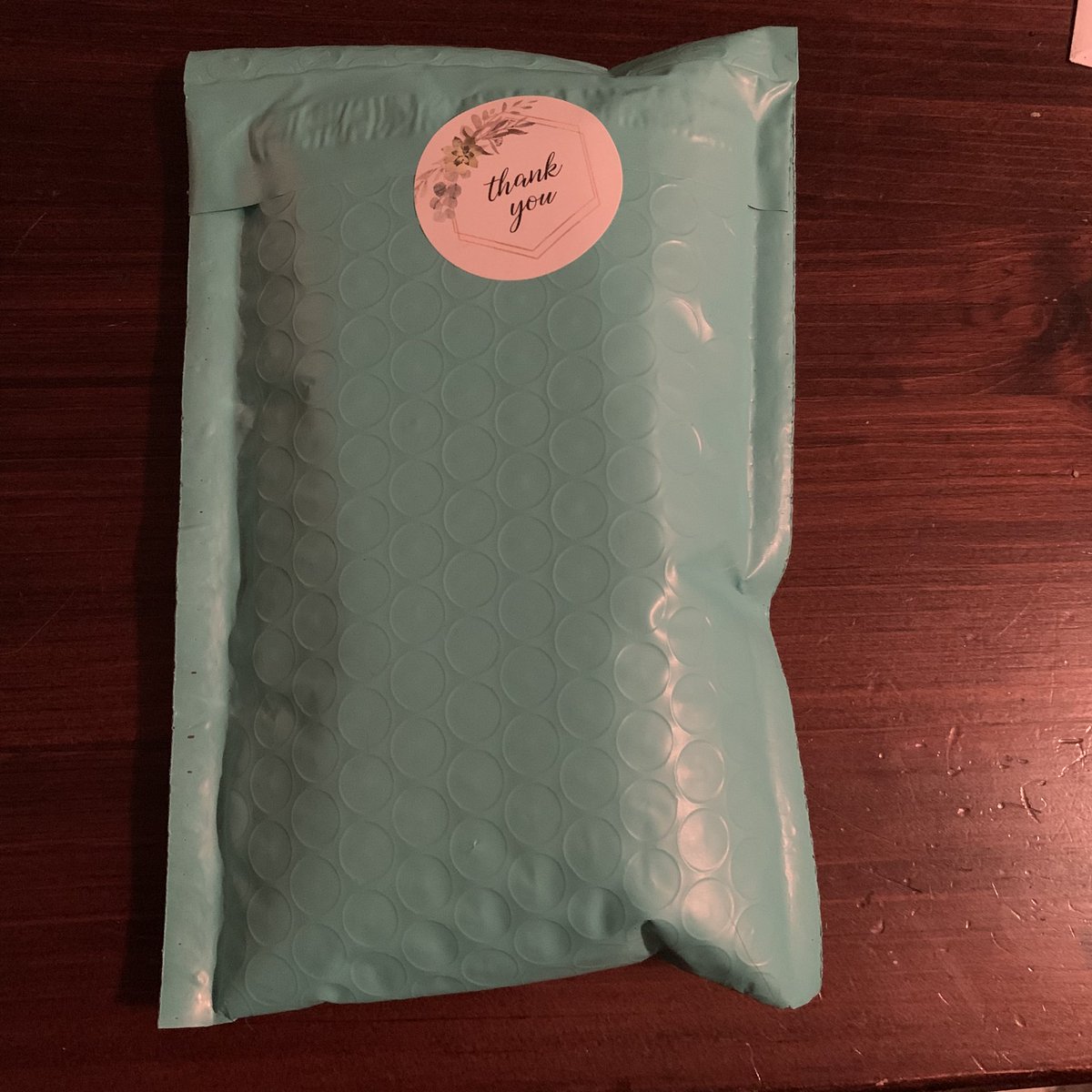 sodamnleandraaa's tweet photo. Thank you @donatadesignco for my lovely order! They came out so beautiful! #mermaidlife #imreallyamermaid https://t.co/oGGxybBvlO