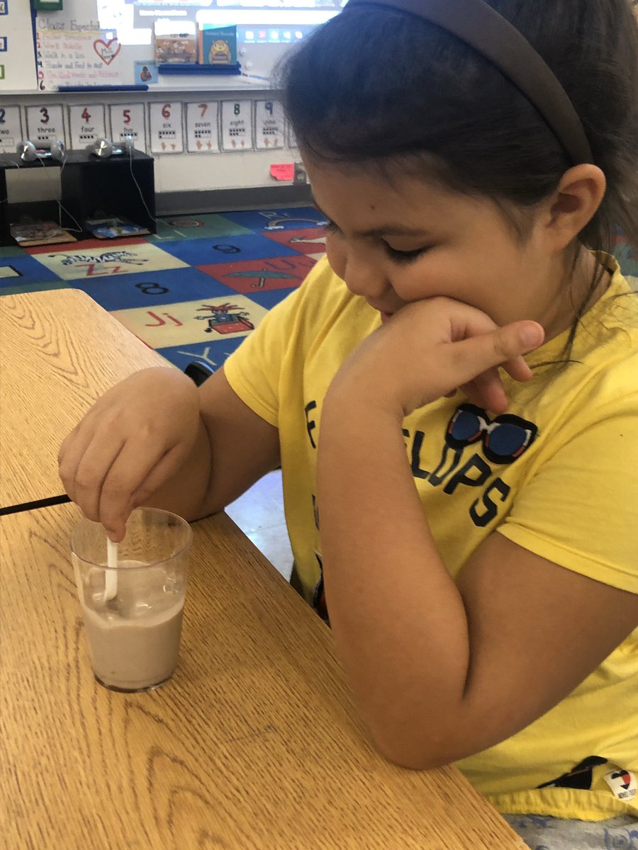 TinkerKinder's tweet photo. Today Miss George’s class had a hands on experience making chocolate milk, in order to prepare them for their upcoming “how to” writing piece! #learningisfun #kinderconnections https://t.co/RnFgUpHvmK