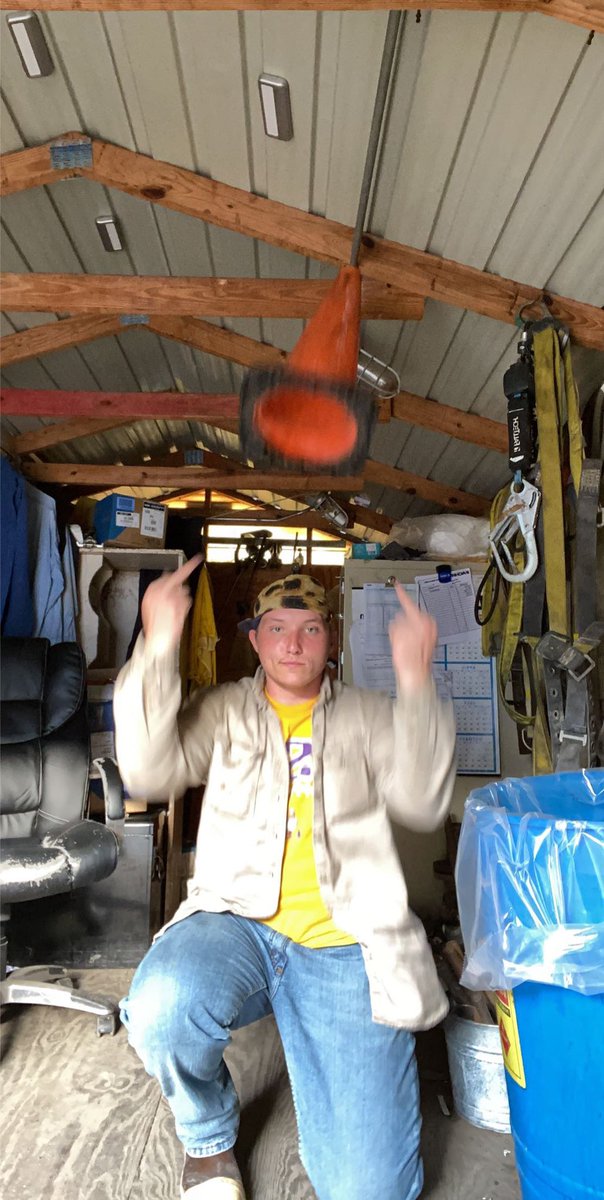 yungtrapgodnic's tweet photo. #brandonchallenge https://t.co/Rvfc9CC7Zl
