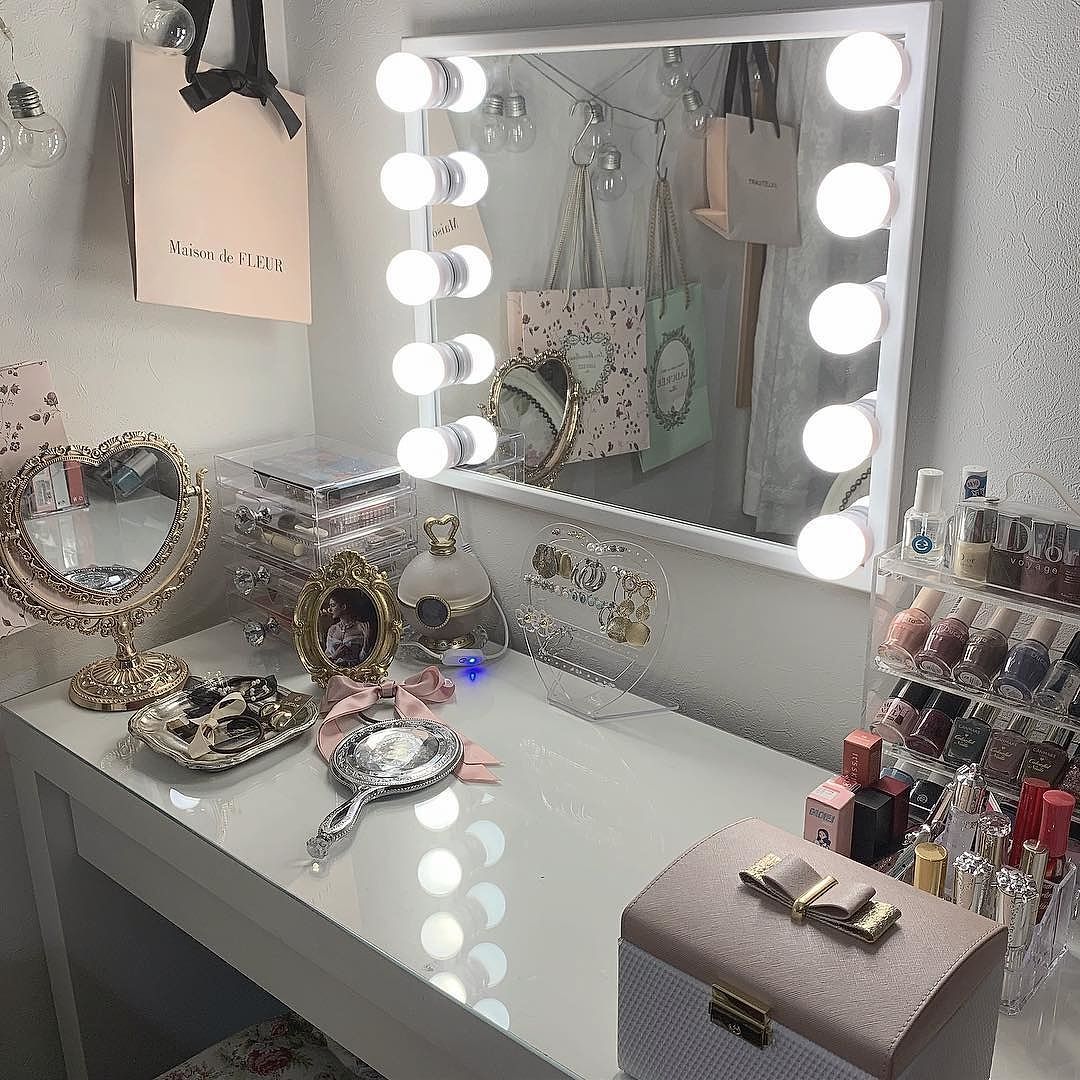 Mery 在 Twitter 上 みんなの コスメ収納 を覗き見っ 夢のドレッサー作りの参考にしてみてね ドレッサー 見せる収納 収納術 T Co Dhysjdpcaa T Co Td72wr3du0 Twitter