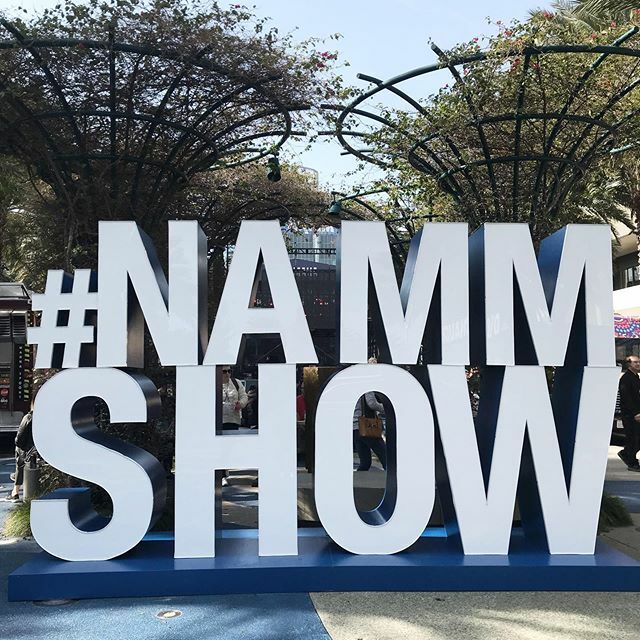 We’re at #namm today sitting in a business accounting seminar trying to not be musicians with ADHD! 💫 The floor opens tomorrow and we can’t wait to see all👏the👏new👏gear👏Tag a builder or company you want us to check out while we’re here. We’ll do … ift.tt/2NqTlyo