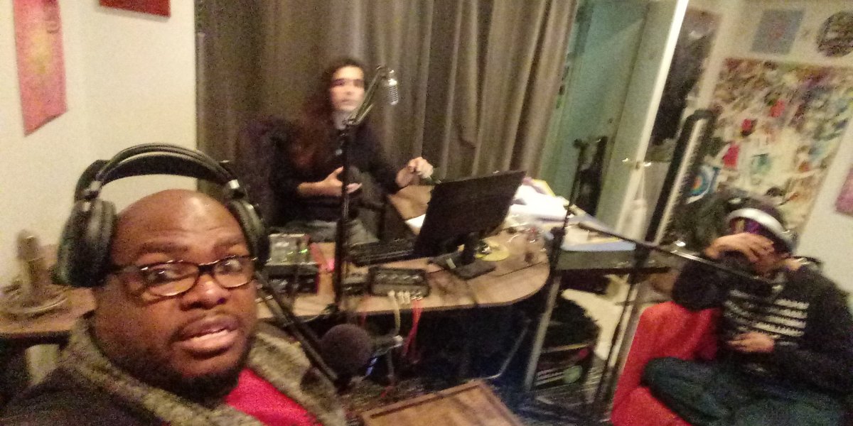 1stHandBidsSelf's tweet photo. #FirstHandBidsItself !!! We live in studio with Bri Bossy and @RemickBenice https://t.co/y920rxT6BL