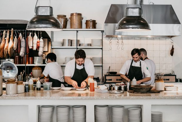 Hospitalityed's tweet photo. .@merivalegroup opens Bar Totti's at ivy https://t.co/JfWP1CEt0L https://t.co/1HKhn5IPRT