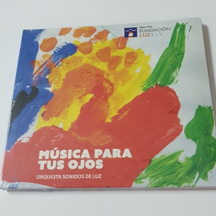 🎼 "Música para tus Ojos" es el primer disco de la orquesta Sonidos de Luz y hoy lo están lanzando con una presentación en la Sala Master 👏👏👏 
Podrás escuchar esta presentación mañana por <a href="/uchileradio/">Radio Universidad de Chile</a> desde las 21:00 horas