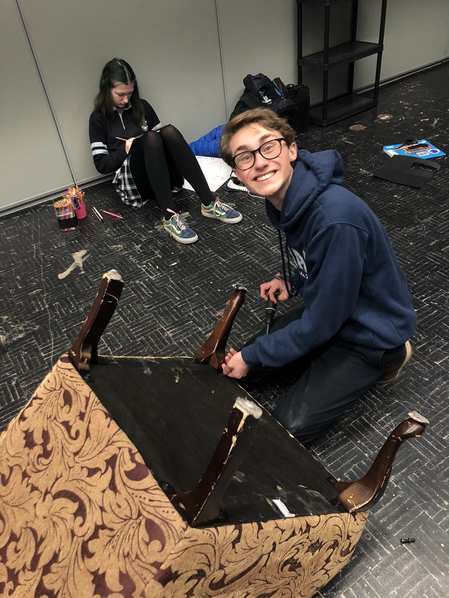 MsBudgell's tweet photo. Alec and Clara enthusiastically prepare an armchair for a much needed update for our upcoming @OttawaCappies production of The 39 Steps! #macdrama #whymac #ocsbArts @ImmaculataOCSB @ImmaculataArts #ottawatheatre #theatre https://t.co/sWx1TnNNVB