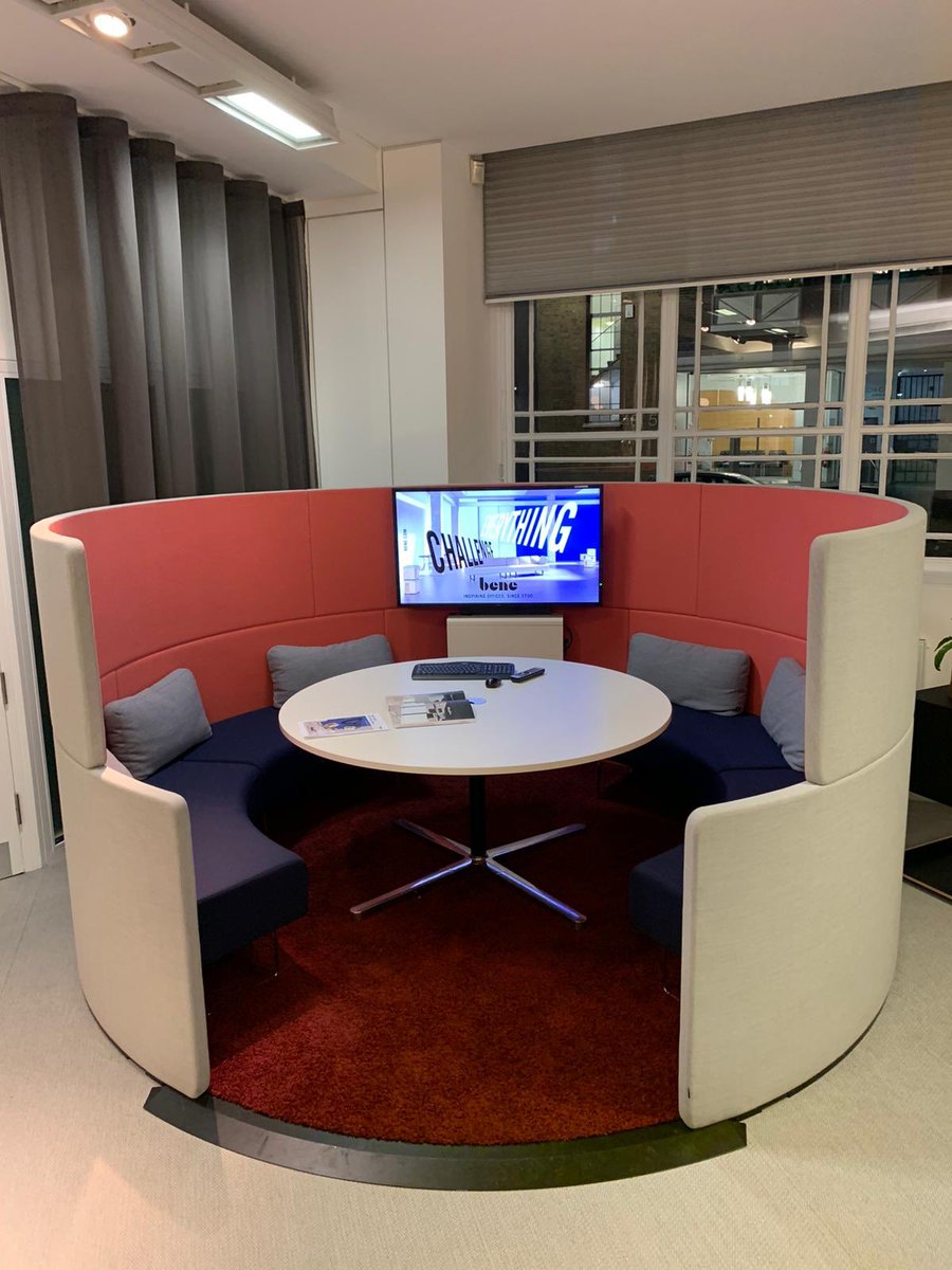 Showcase tweet media