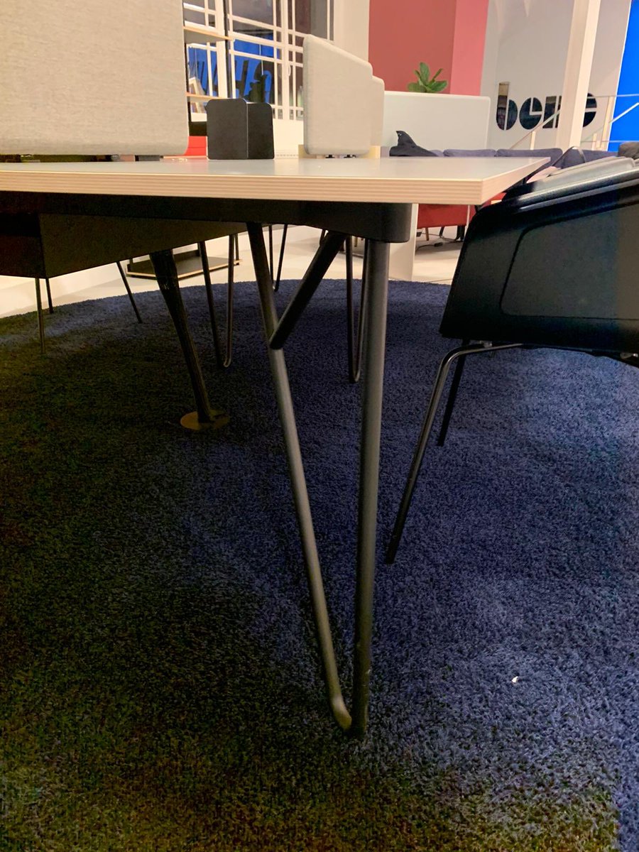 Showcase tweet media