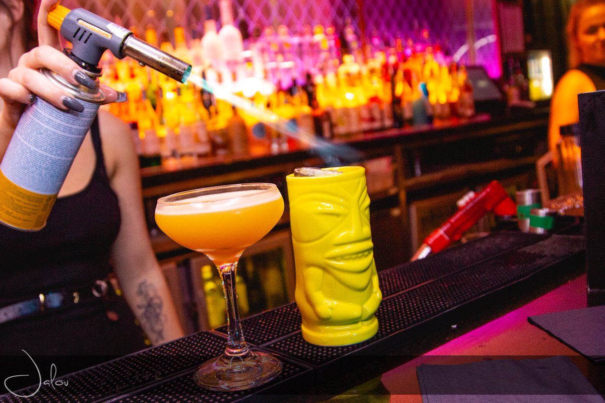 The January sale continues!🛍

Enjoy a DELICIOUS 50% off our ENTIRE cocktail range🍹 including our classic Jalou Zombie cocktails! 🧟

What are you waiting for!?⌚