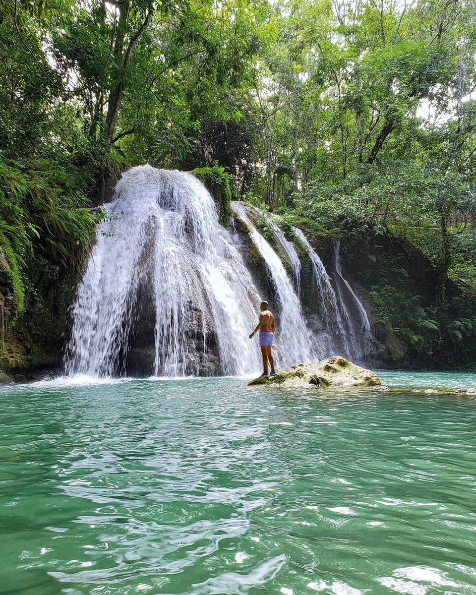 RD_lotienetodo's tweet photo. La Cascada Arroyo Grande o Salto de los Bueyes, un tesoro de la naturaleza que puedes disfrutar en soledad, ya que está totalmente alejado de la ruta turística. Foto: @CarlosTorresRD
.
.
.
.
.
#GoDominicanRepublic #RepublicaDominicana #GoDomRep #naturallyDR #Espaillat https://t.co/CvjKG24V2g