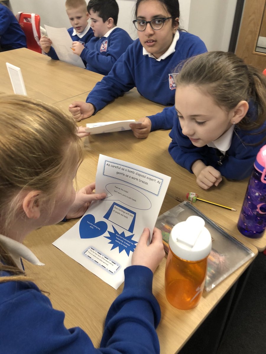 Blairdardiepri's tweet image. P5 have been using character ‘boxes’ to start thinking about what makes a good character description #literacyforall #characterwriting