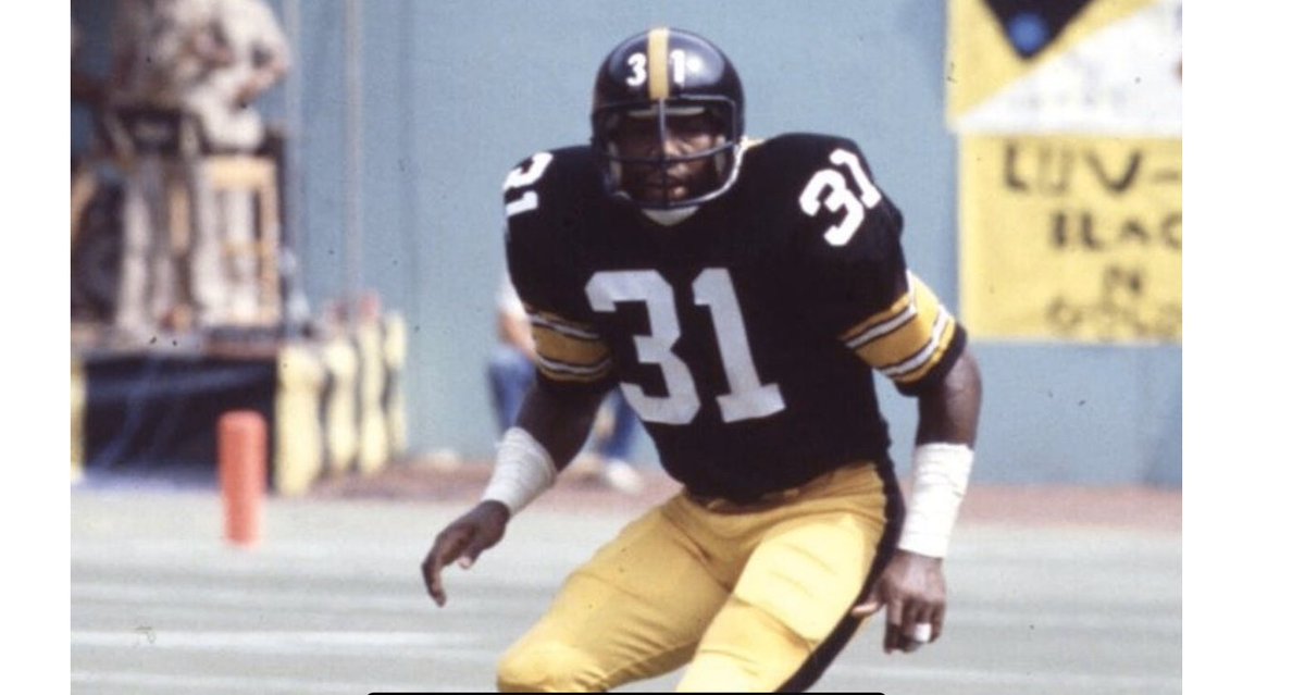 TonyDungy's tweet photo. I think I’m more excited today than I was for my selection in 2016. My mentor and brother Donnie Shell has been selected to the Hall of Fame Centennial Class. No one deserves it more and I can’t wait to see him put on the Gold Jacket in August. CONGRATULATIONS DONNIE! https://t.co/5eFdnCenMn