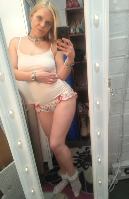 #WankWednesday https://t.co/pet1NjWQDW<a href="/tag/wankwednesday"class="tags">#WankWednesday</a>