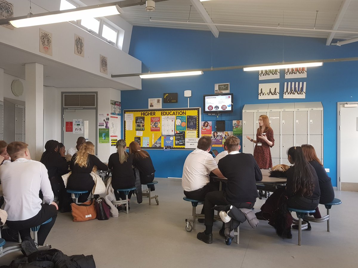 Thanks to Caitlyn from <a href="/USW_SCL/">USW Schools and Colleges Liaison</a> who delivered PSE this afternoon to year 12 on resilience and well-being. Thanks Caitlyn, this was really well received 👍