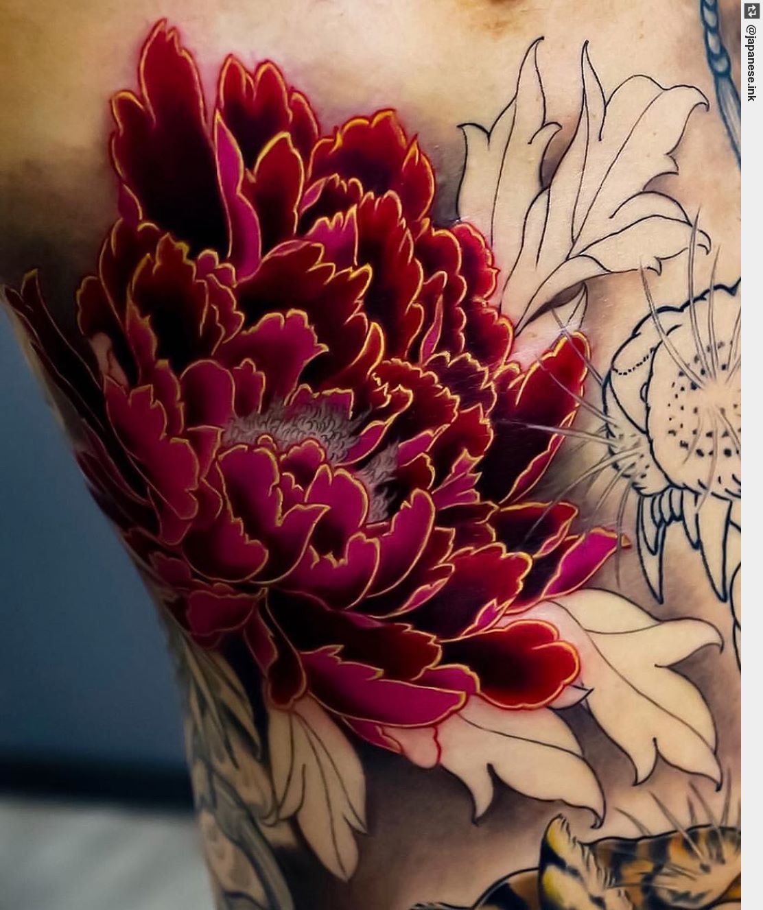 tattoo japanesetattoos traditionaltattoos tattooflower flowertattoos  peony  Half sleeve tattoos designs Sleeve tattoos Half sleeve tattoo