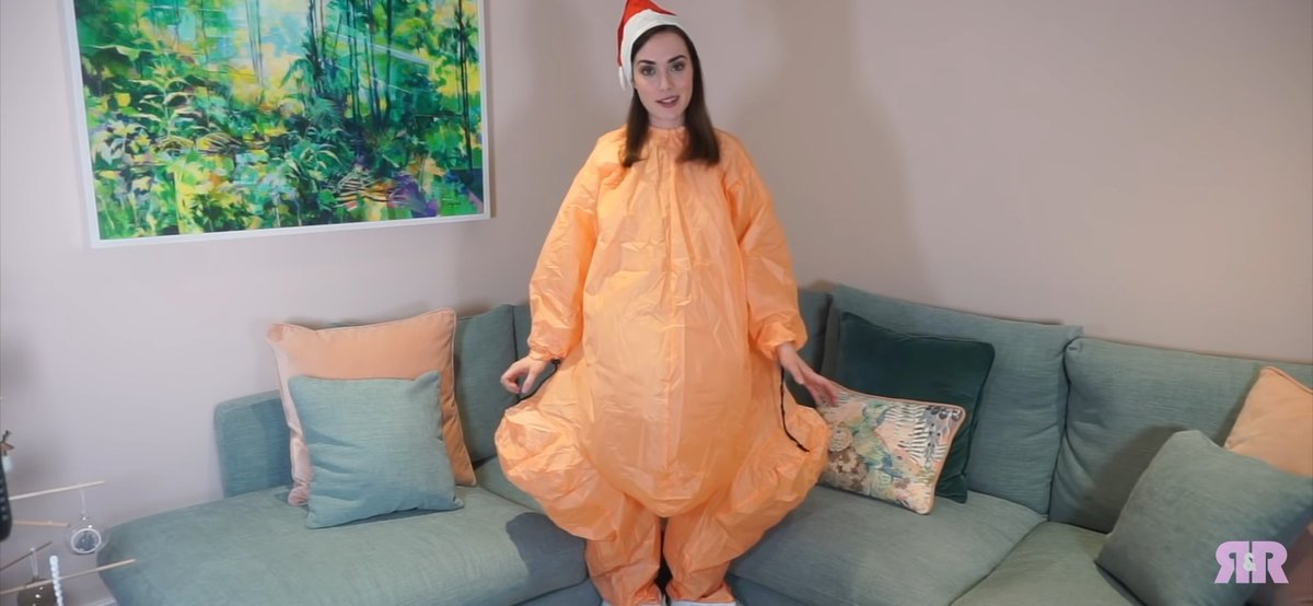 Christmas turkey never looked this good 😂😂 <a href="/RoseEllenDix/">Rose Ellen Dix 🌹</a>