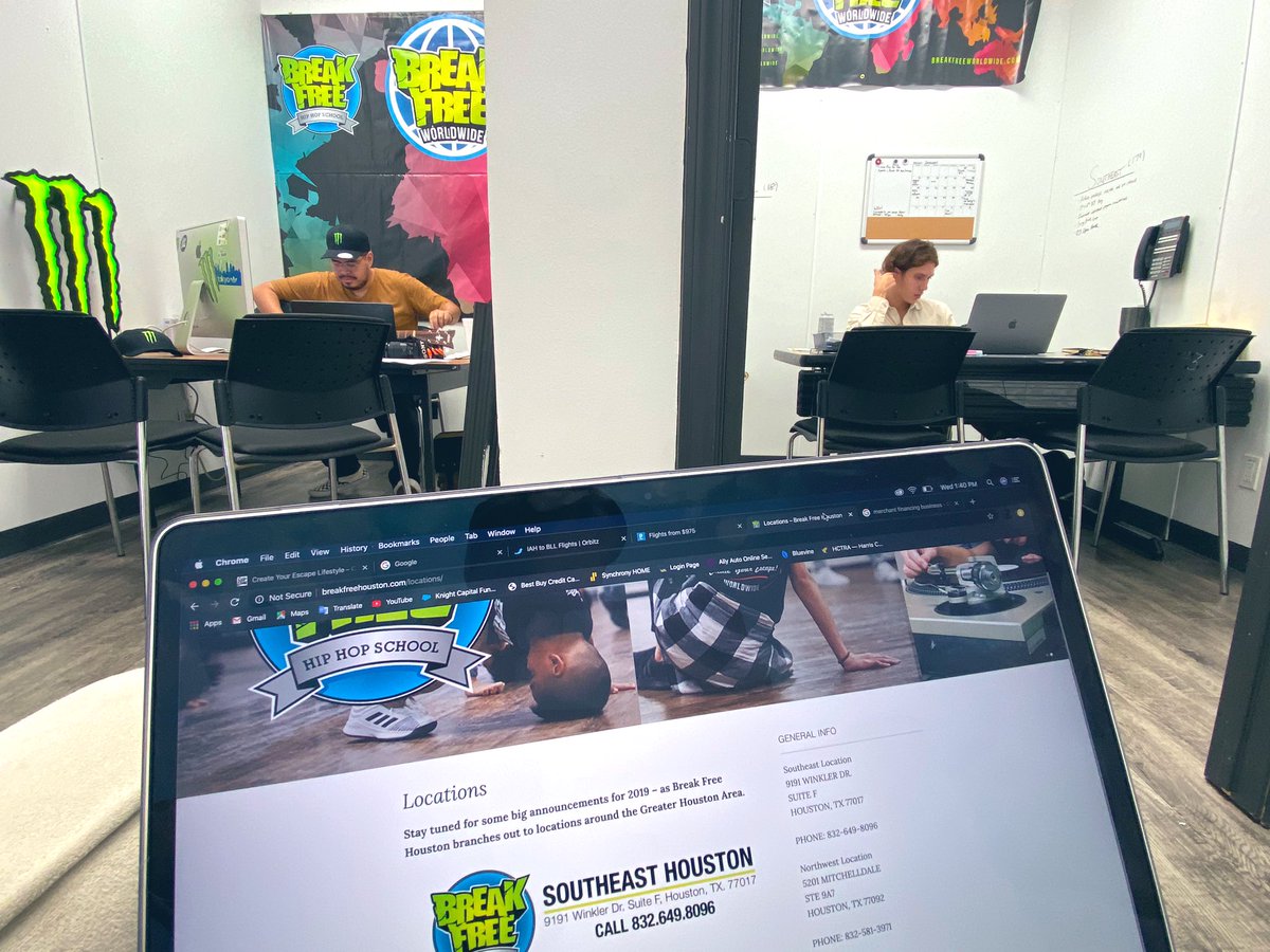 BboyMoy's tweet photo. Putting in work at the @breakfreeww office. @hkjeremy @gustavotrevin11 #CreateYourEscape https://t.co/ob6NcIvFLf