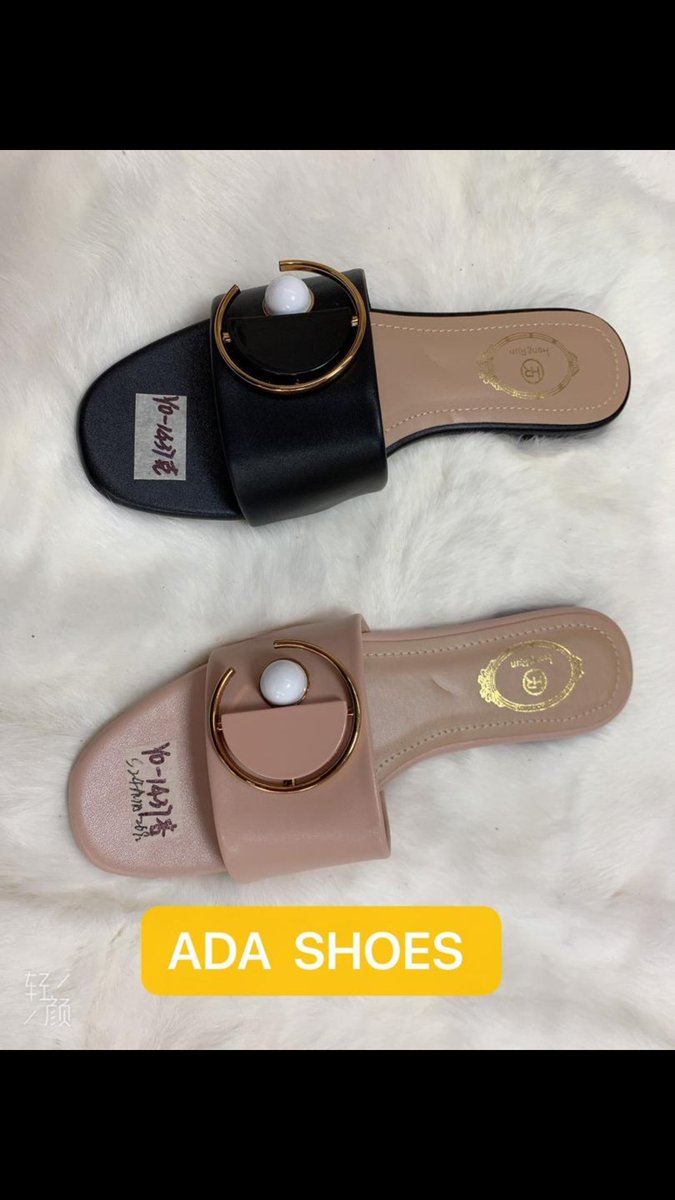 These slides speak class!👌❤💙💚💛🧡💜🖤💖
.
Available in colours as seen
.
Sizes 37-41
.
#6000
.
#slides #slidelovers #slideloversinlagos #flatsandals #sandalslovers #embellishedsandals  #slidesandals  #slidesinphc #wednitevee #slidesinowerri #slideaddicts